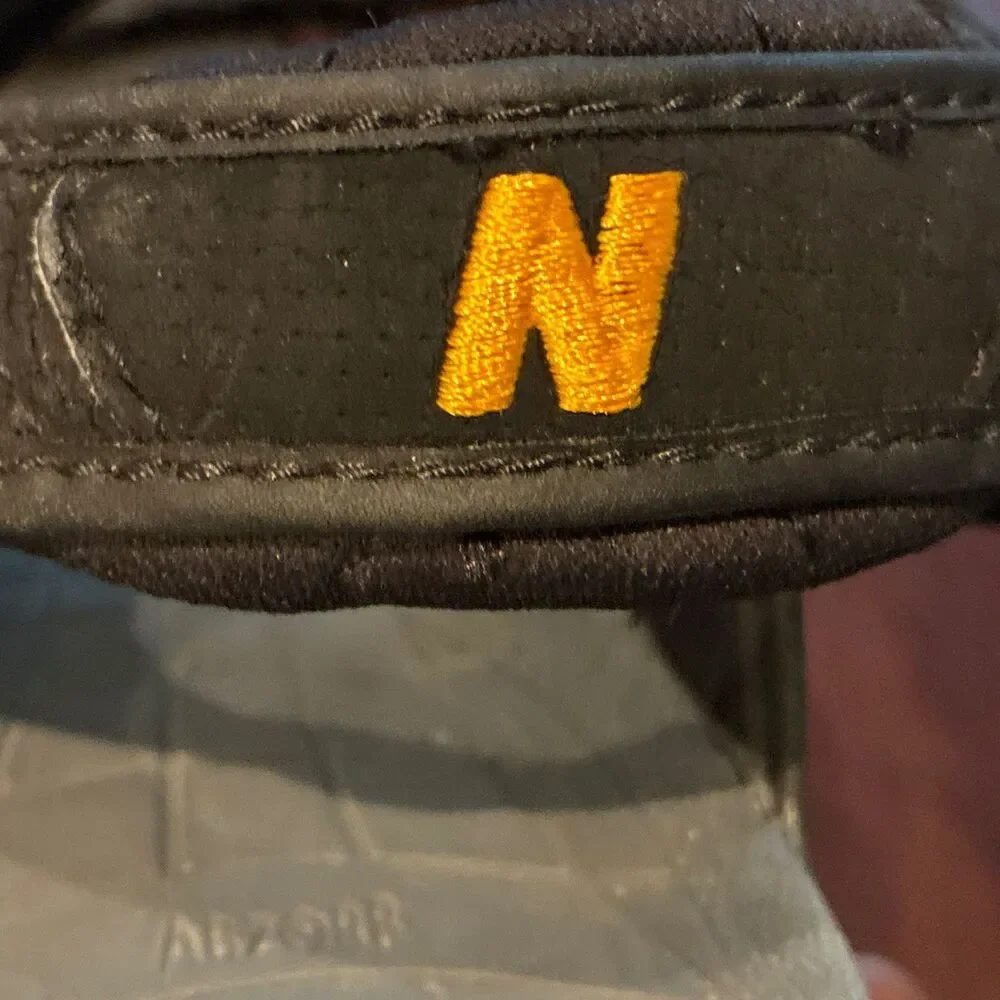 New Balance 404 Sandals SD404BK Adjustable Straps Leather Suede Sporty Hiking 8